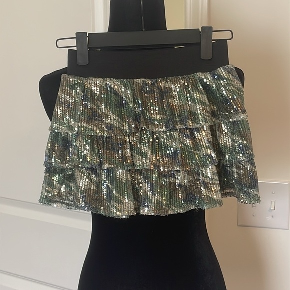 Justice Green Skort Skirt Mesh Sequins Sparkly Size 8 - Picture 1 of 5